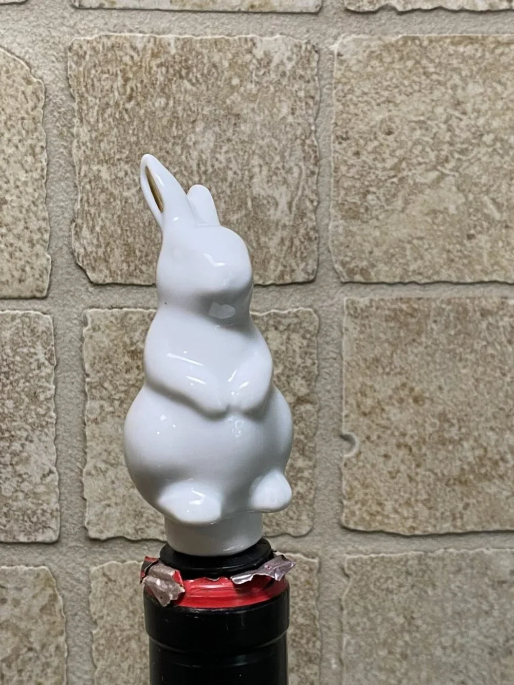 Threshold Sleek White Porcelain Bunny Rabbit Bottle Stopper w/Gold Accented Ears